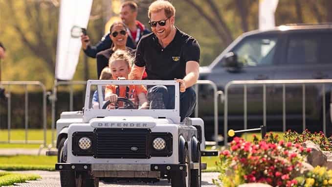 LAND ROVER DRIVING CHALLENGE KICKED OFF THE INVICTUS GAMES IN THE HAGUE 2020